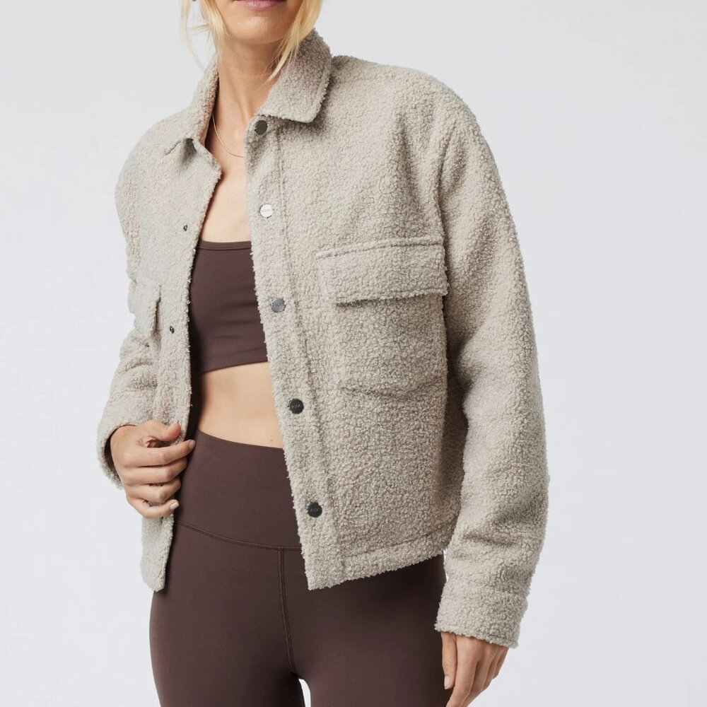 Vuori Sycamore Short Shirt Jacket Dark Salt Women's Large